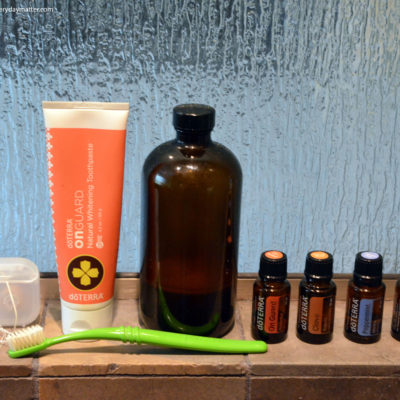 Oral Health with Essential Oils: Easy DIY